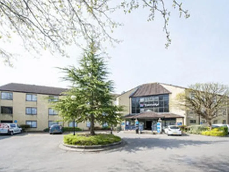 ** Hotel Travelodge Bath Waterside Reino Unido