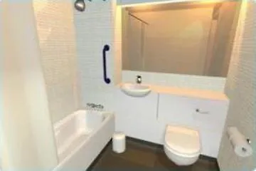 Hotel Travelodge Bath Waterside